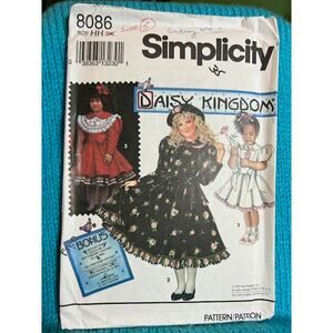 Simplicity Sewing pattern 8086 girls dress Daisy kingdom sz 3-5